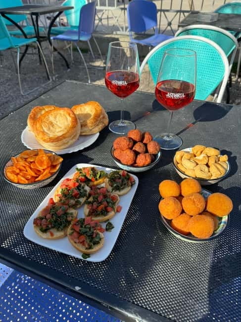 Lecce: Guided Street Food Walking Tour with Food and Wine - Santa Croce and the details of Lecce’s stonework