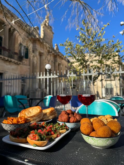 Lecce: Guided Street Food Walking Tour with Food and Wine - Finishing with frisa and Apulian wine
