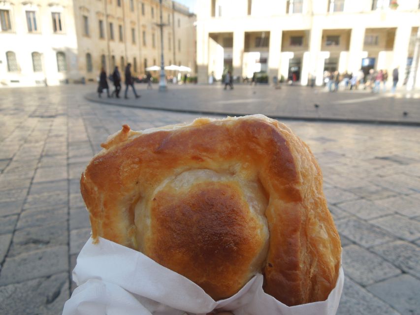 Lecce: Street Food Tasting and Sightseeing Tour - Why food is the right way to meet Lecce