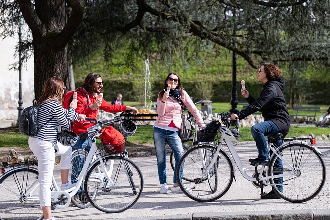 Lucca Bikes and Bites with food tastings for Small Groups or Private - San Frediano and Piazza Anfiteatro