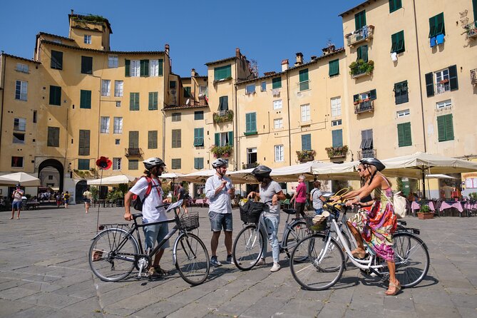 Lucca Bikes and Bites with food tastings for Small Groups or Private - Piazza Napoleone and the final sweet stop