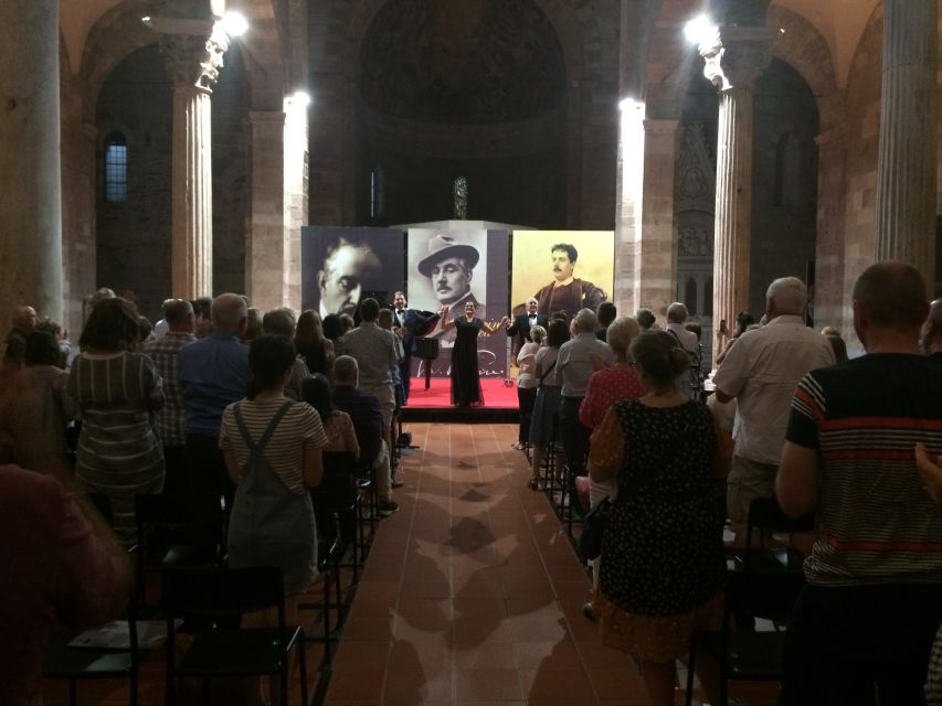 Lucca: Puccini Festival Opera Recitals and Concerts - Entering the Church of San Giovanni