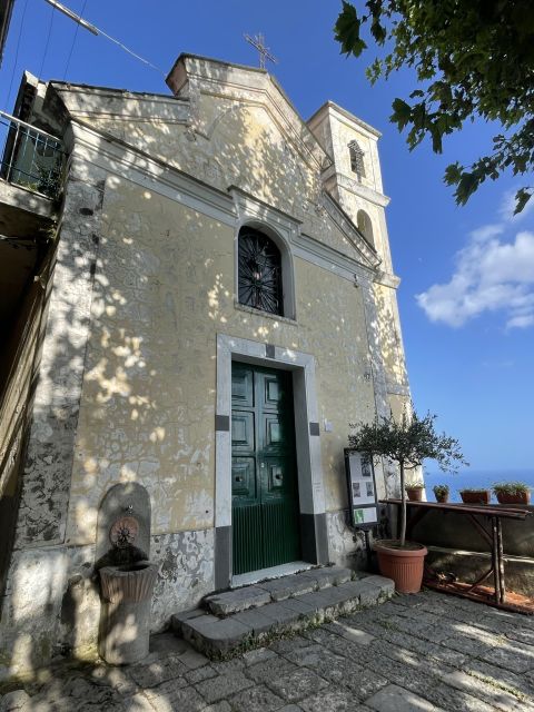 Maiori: Amalfi Coast Path of Lemons Day Trip with Tastings - How the guides shape the experience