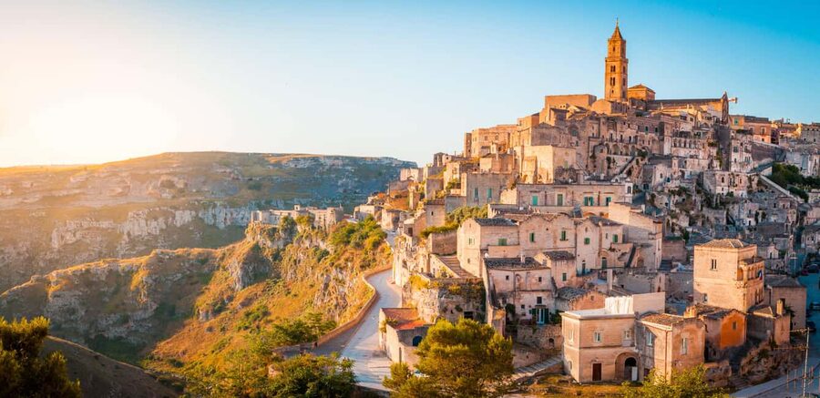 Matera: Caves and Rock Churches Walking Tour in English - Inside Matera’s cave houses