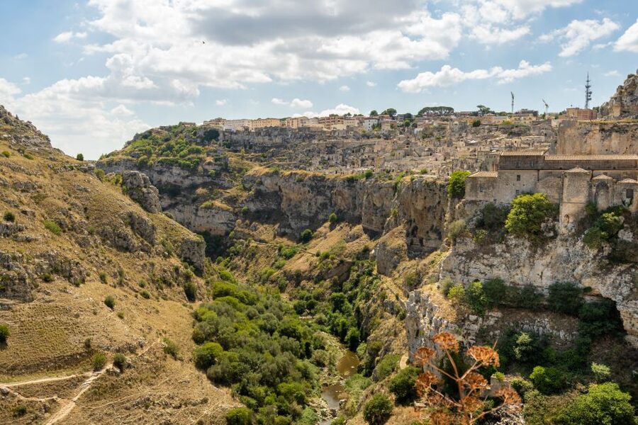 Matera: Sassi Tour with Cave House and Rupestrian Church - Why a guided walk helps in the Sassi