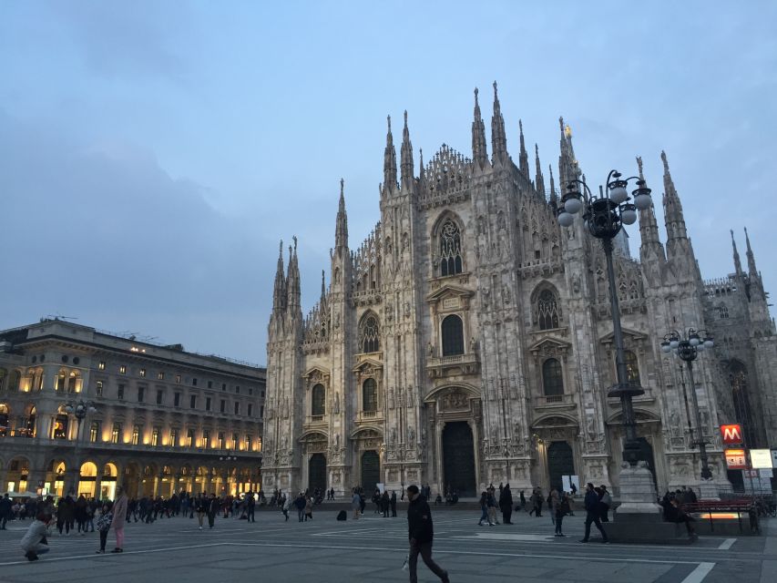 Milan by Night 2-Hour Walking Tour - La Scala and Milan’s cultural heart