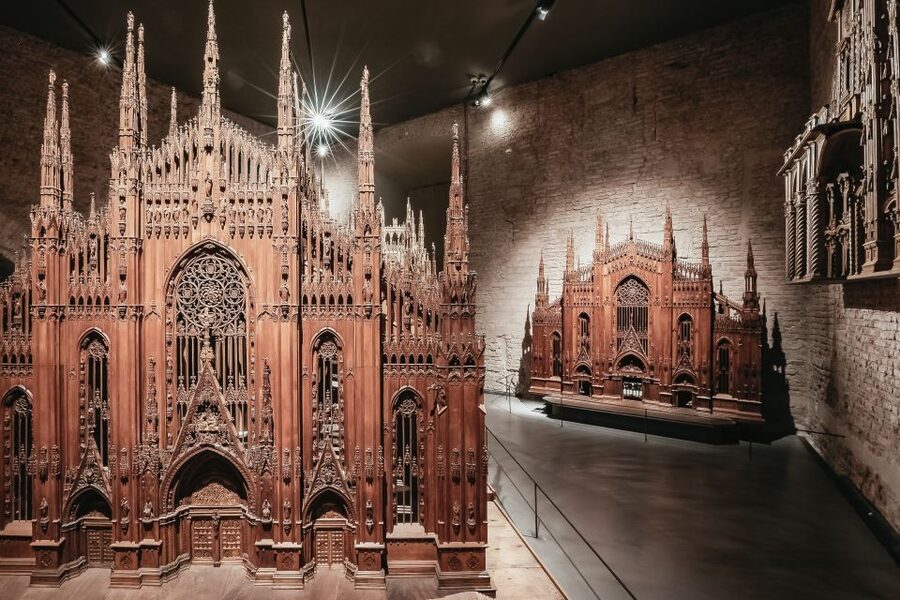 Milan: Cathedral and Duomo's Terraces Entrance Ticket - Start at the roof or inside the cathedral?