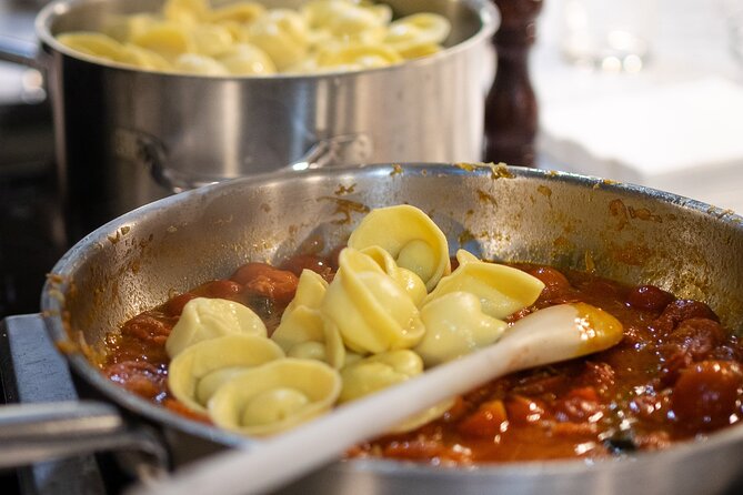 Milan Culinary Experience: Pasta & Gelato or Tiramisù Class - What the three hours feel like