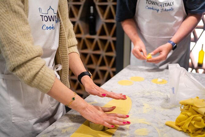 Milan Culinary Experience: Pasta & Gelato or Tiramisù Class - Recipes, certificates, and useful take-home value