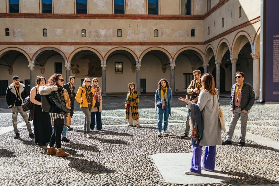 Milan: Da Vinci's Last Supper and Guided Walking Tour - The Galleria and the approach to the Duomo