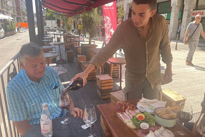 Milan Gourmet Tour: A Premium Tasting Experience by Do Eat Better - Walking, timing, and group size