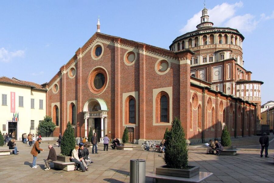 Milan: Guided Walking Tour with Duomo and the Last Supper - La Scala and Sforza Castle