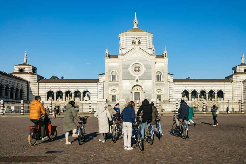 Milan: Hidden Gems Guided Bike Tour - The café stop adds a small taste of daily life