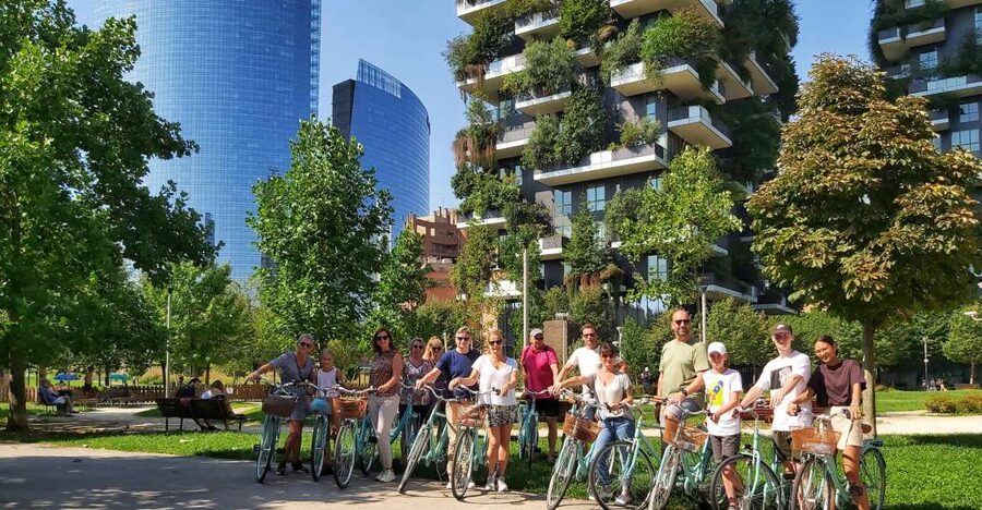 Milan: Highlights and Hidden Gems Guided Bike Tour - Starting in Ticinese, where old Milan meets daily life