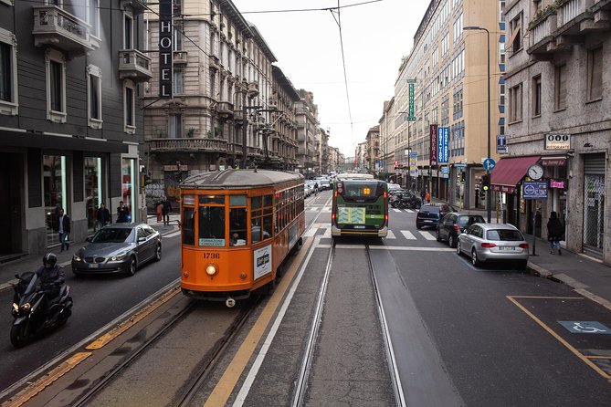 Milan Hop-On Hop-Off Bus Tour with Four Routes - Finding stops and tracking buses