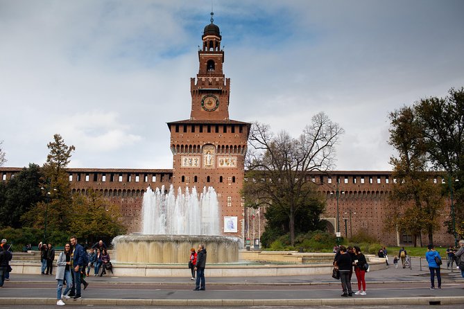 Milan Hop-On Hop-Off Bus Tour with Four Routes - What the open-top bus feels like in practice