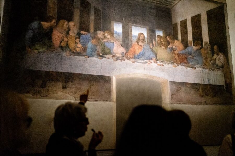 Milan: Last Supper Entrance Ticket and Guided Tour - Entering the Refectory and Seeing Leonardo’s Work