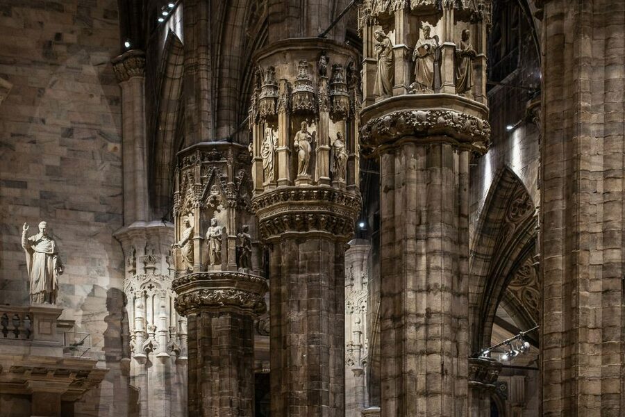 Milan: Milan Cathedral Direct Entrance - Terrace Excluded - Why the Milan Cathedral interior deserves time