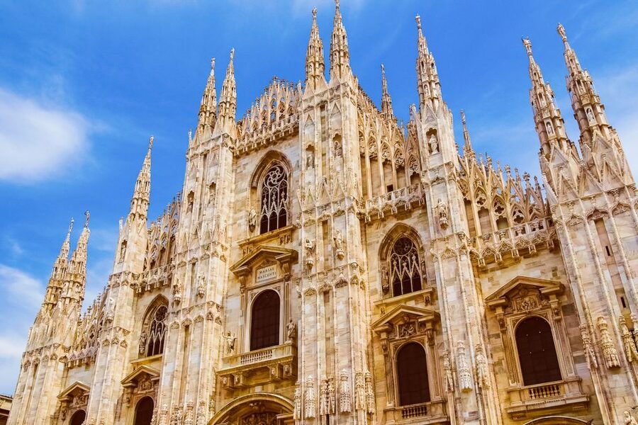 Milan: Milan Cathedral Direct Entrance - Terrace Excluded - Direct entry, security, and the real meaning of skip the line