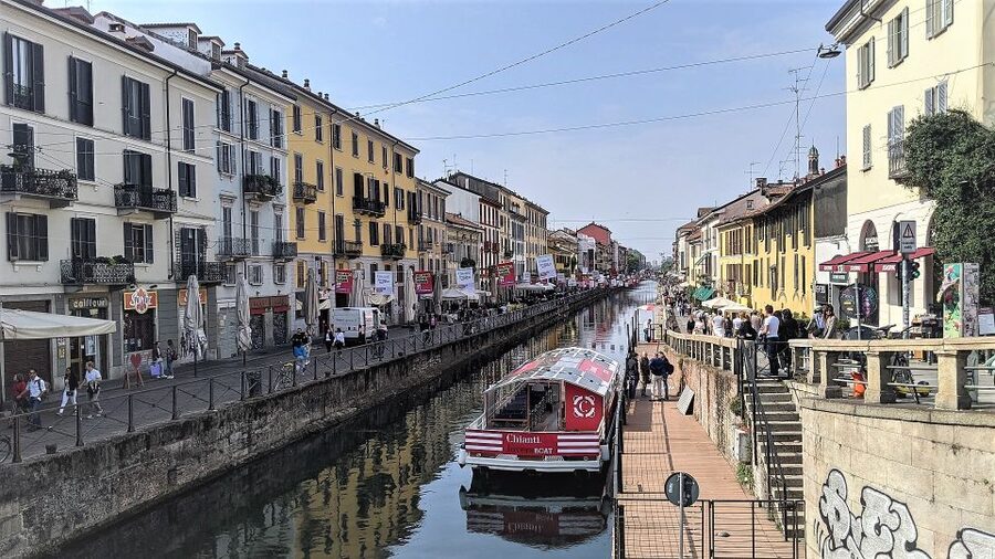 Milan: Navigli Canal Boat Cruise - San Cristoforo and the canal’s older stories