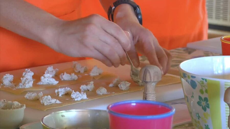 Milan: Pasta, Ravioli, and Gelato Class in a Glamorous Home - The instructors make the difference