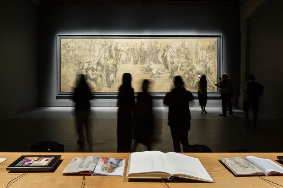 Milan: Pinacoteca Ambrosiana & da Vinci Codex Exhibition - The optional crypt and other practical details