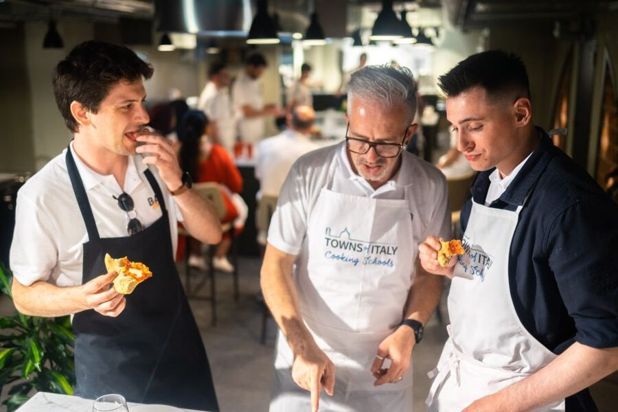 Milan: Pizza or Pasta and Gelato-Making Class with Wine - Key points to know before booking