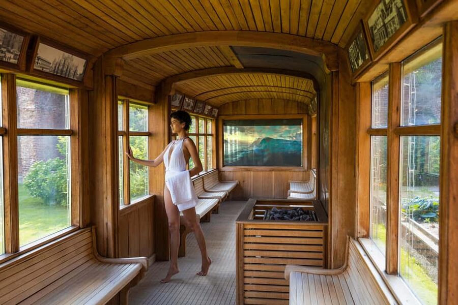 Milan: QC Termemilano Spa Admission Ticket - The outdoor pools and warm-water pause