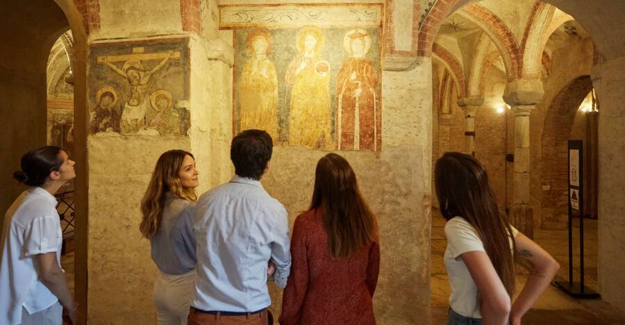 Milan: San Sepolcro Crypt Skip-the-Line Entry Ticket - The Roman forum beneath your feet