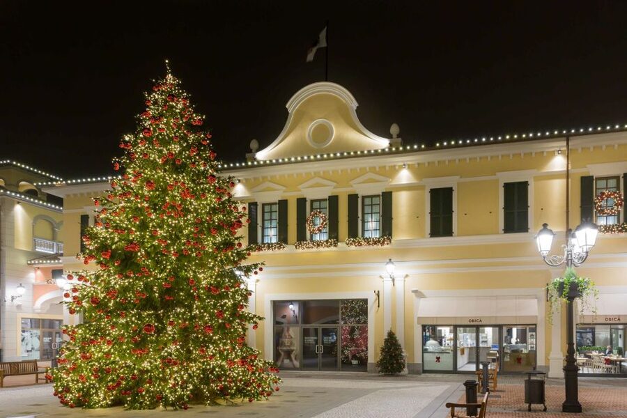 Milan: Serravalle Designer Outlet Roundtrip Bus Transfer - Returning to Milan on time