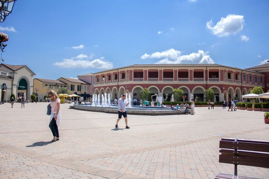 Milan: Serravalle Designer Outlet Roundtrip Bus Transfer - Who will enjoy this day trip most