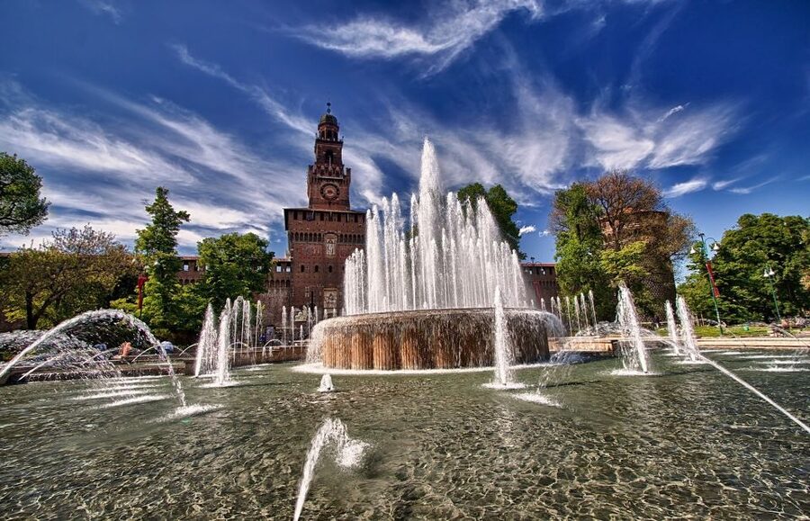 Milan: Sforza Castle and Michelangelo's Pietà Rondanini Tour - Visconti, Sforza, and the people behind the stone