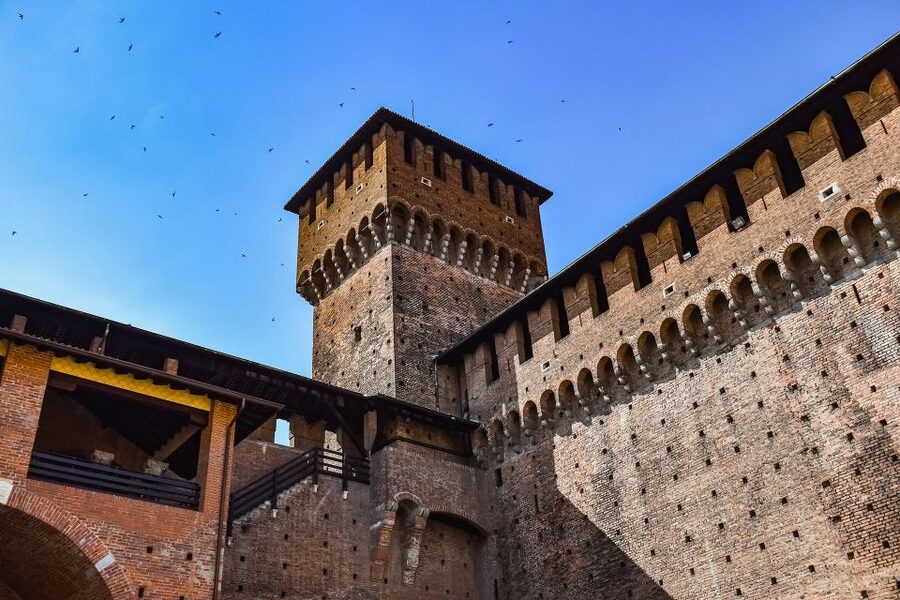 Milan: Sforza Castle and Michelangelo's Pietà Rondanini Tour - The meeting point and practical details
