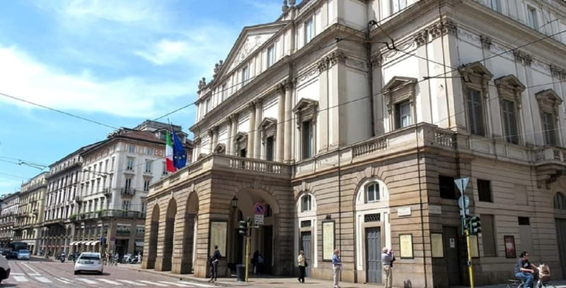 Milan: Skip-the-Line La Scala Museum Tour + Hop On Hop Off - Who will enjoy this La Scala visit