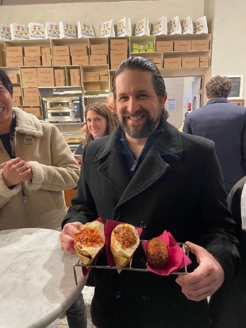 Milan: Sunset Navigli Food & Drinks Tour with a Local - Gelato closes the walk on a sweet note