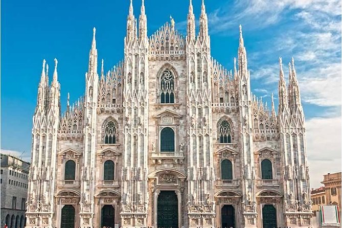 Milan Super Saver: Skip-the-Line Duomo and Rooftop Guided Tour - What the rooftop view adds to Milan