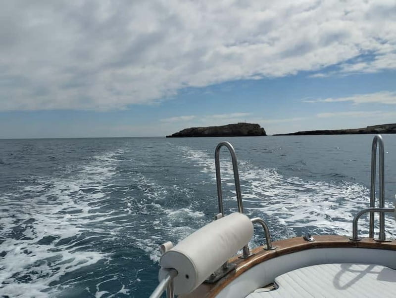 Monopoli: 2.5 Hour Boat Tour to the Polignano a Mare Caves - The crew, music, and overall mood