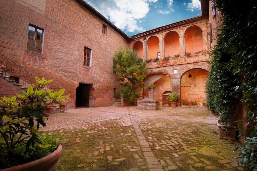 Montalcino: Brunello Wine Tasting & Lunch in a Tuscan Castle - Practical Tips for a Better Visit