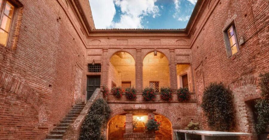 Montalcino: Brunello Wine Tasting & Lunch in a Tuscan Castle - Three Wines, From Younger to Older