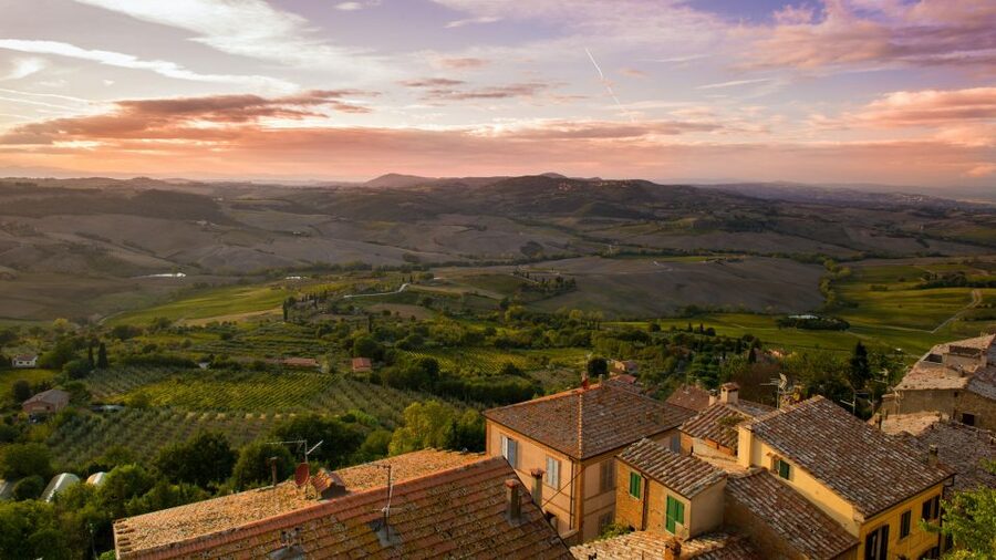 Montepulciano: Winery Tour and Tasting - Why the historic setting matters