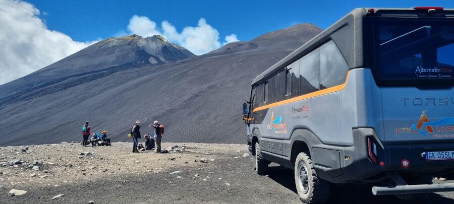 Mount Etna: Ascent to 2800m by 4x4 - Learning about Europe’s active volcano
