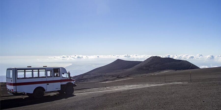 Mount Etna: Roundtrip Cable Car and 4x4 Bus Ticket - How this compares with going only to the cable-car station