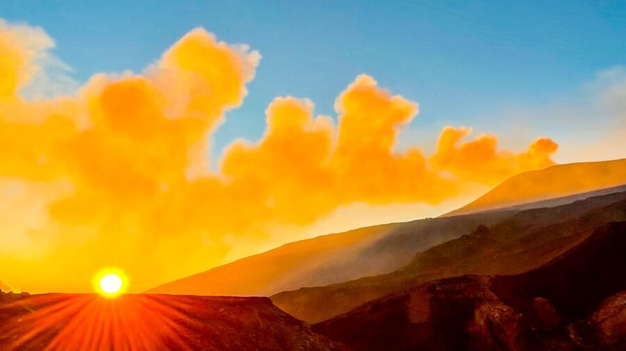 Mount Etna: Trek to 3000m with cable car and jeep - Is the Price Fair for the Experience?