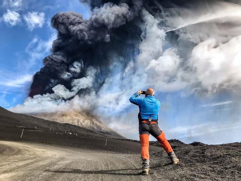 Mount Etna: Trek to 3000m with cable car and jeep - Barbagallo Crater and the Black Sand
