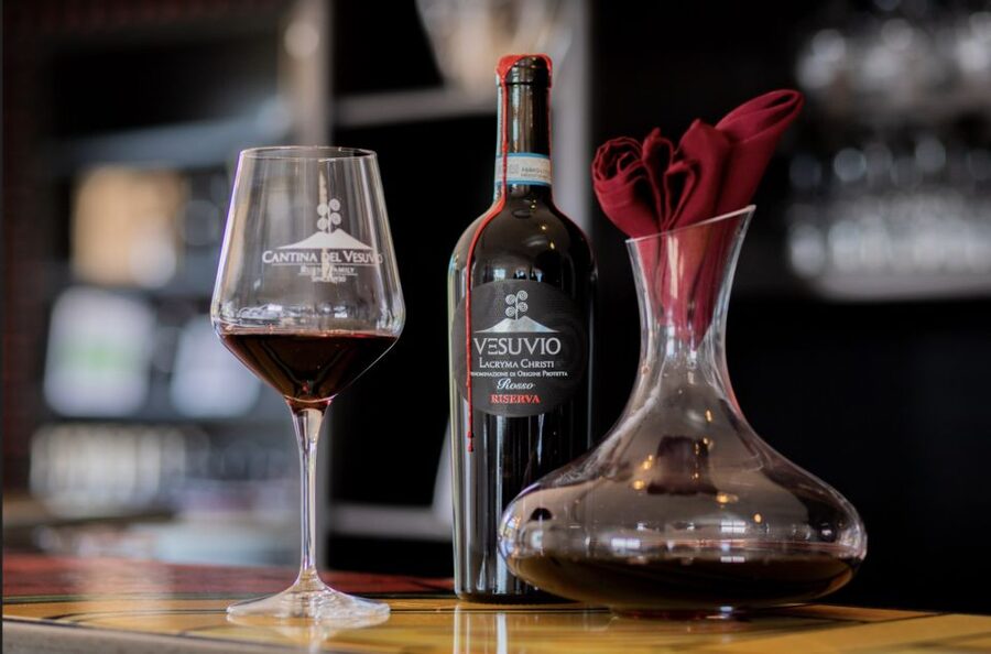 Mount Vesuvius: Vineyard Tour with Wine Tasting and Lunch - Should you book Cantina del Vesuvio?