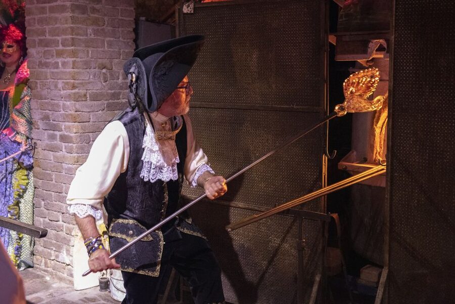 Murano: Glass Blowing Demonstration with Optional Drinks - Choosing the drink option