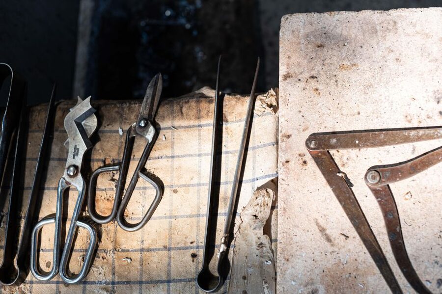 Murano: Glass Factory Experience with Tour and Demonstration - Languages, families, and accessibility