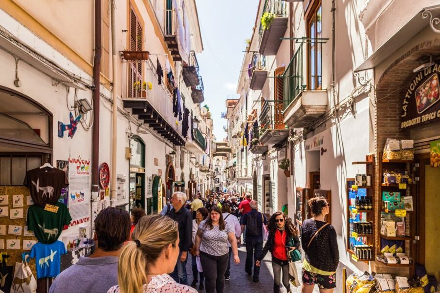 Naples: Boat Tour to Positano, Amalfi and Ravello - Guides, group rhythm, and the practical details