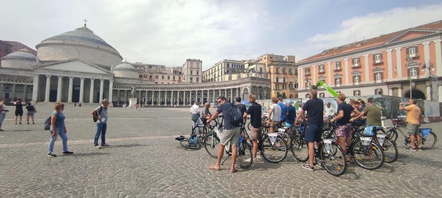 Naples: City Highlights Guided Bike Tour - What the guides add to the ride