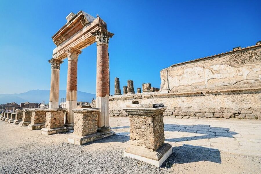 Naples: Day Trip to Pompeii and Capri - How the timing affects your day